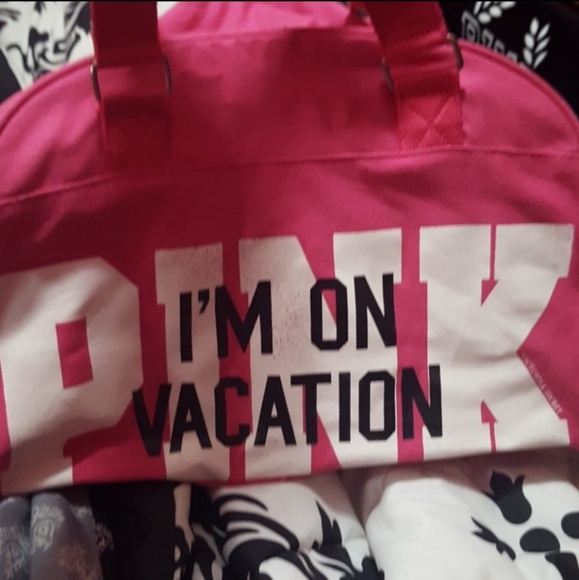 Rare vs pink duffle bag! PRICE FIRM - Picture 2 of 4